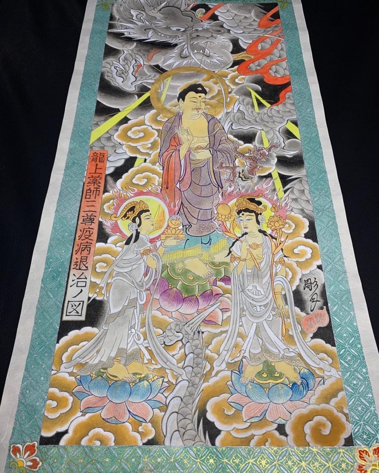 龍上薬師三尊疫病退治のタトゥー作品の写真