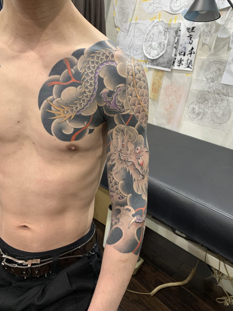 七分かいな　下り龍のタトゥー作品の写真